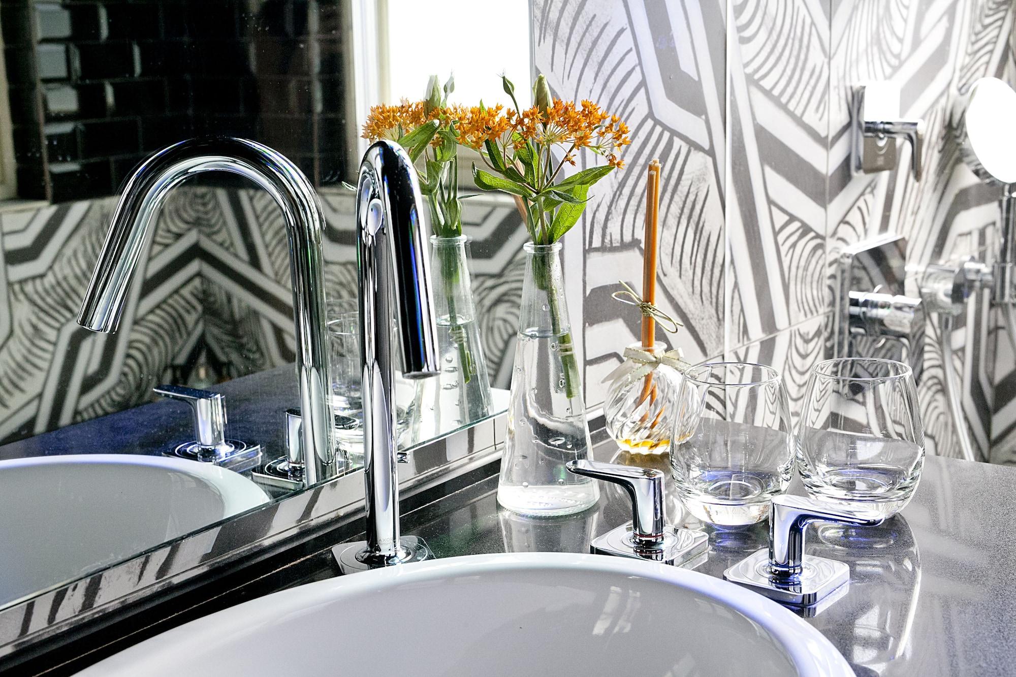 Alma Boutique & Lounge Hotel 5*