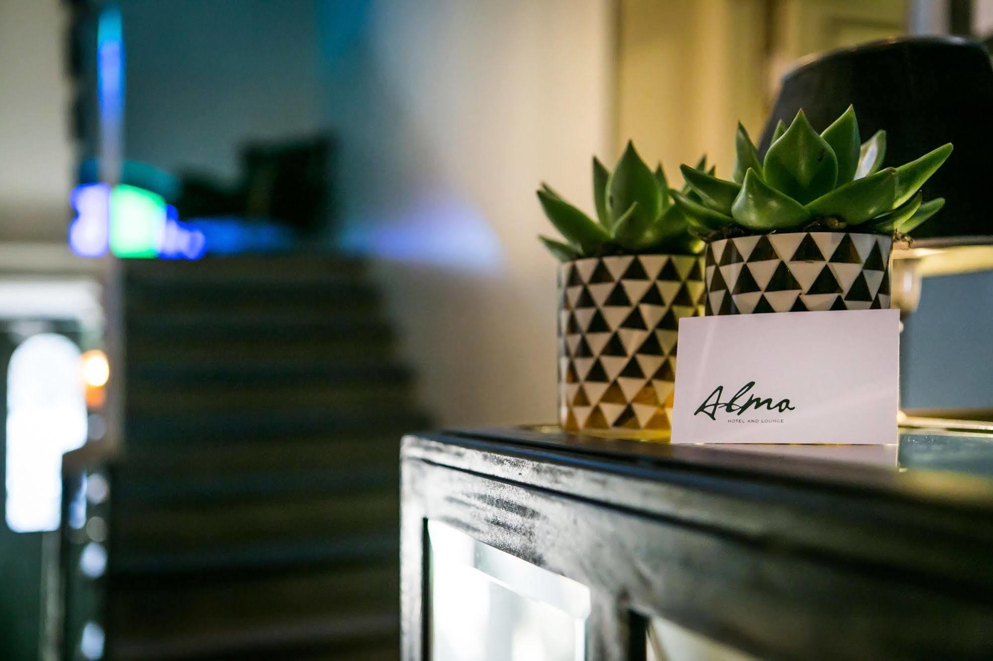 Alma Boutique & Lounge 5*